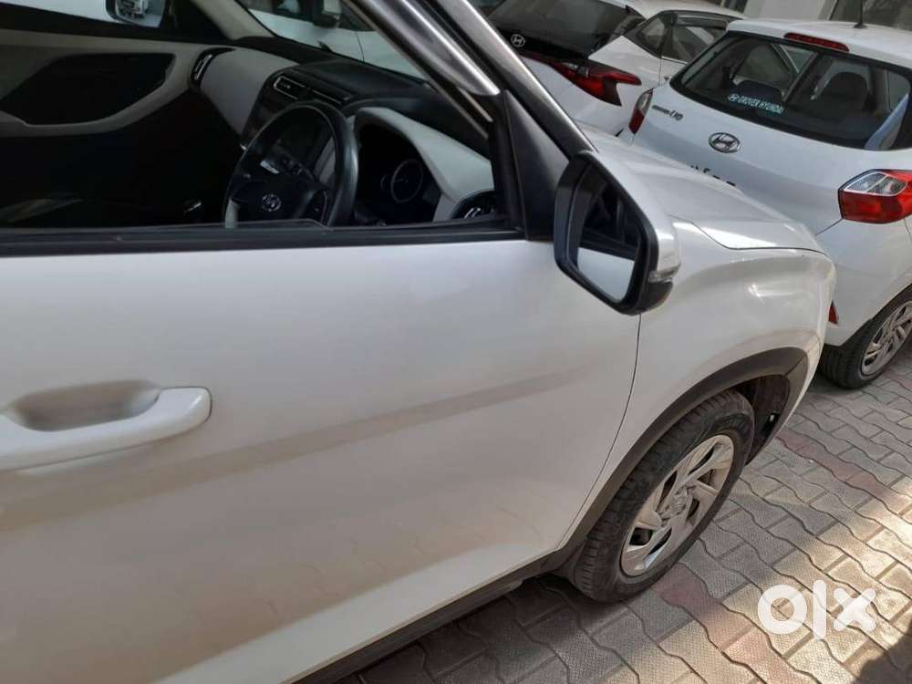 Creta Car Showroom Condition