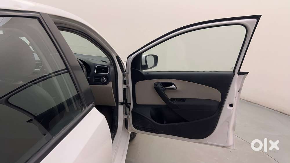 Volkswagen Polo Petrol Highline 1.2l, 2013, Petrol