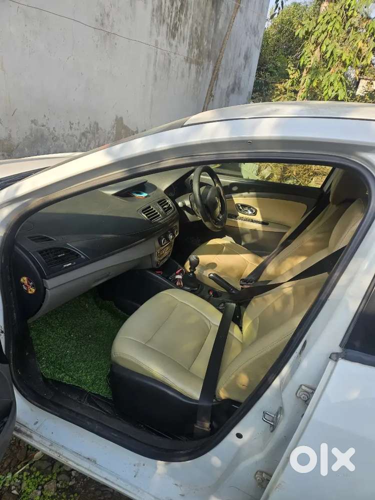 Renault Fluence 2013  Mode