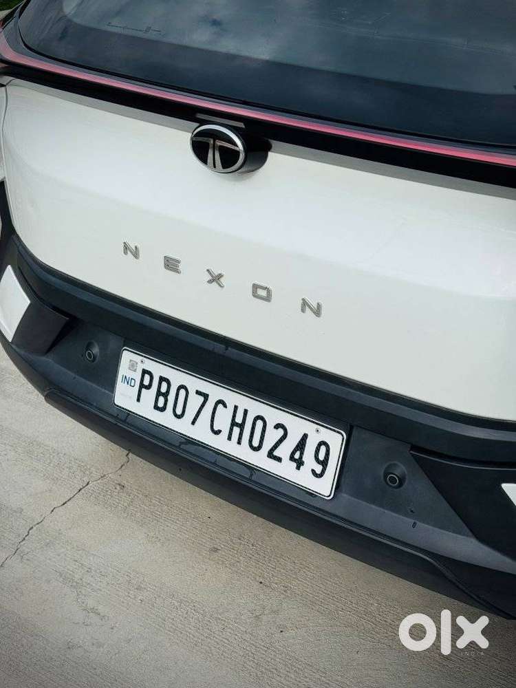 Tata Nexon Smart 1.2 Revotron Petrol 5 Mt, 2024, Petrol