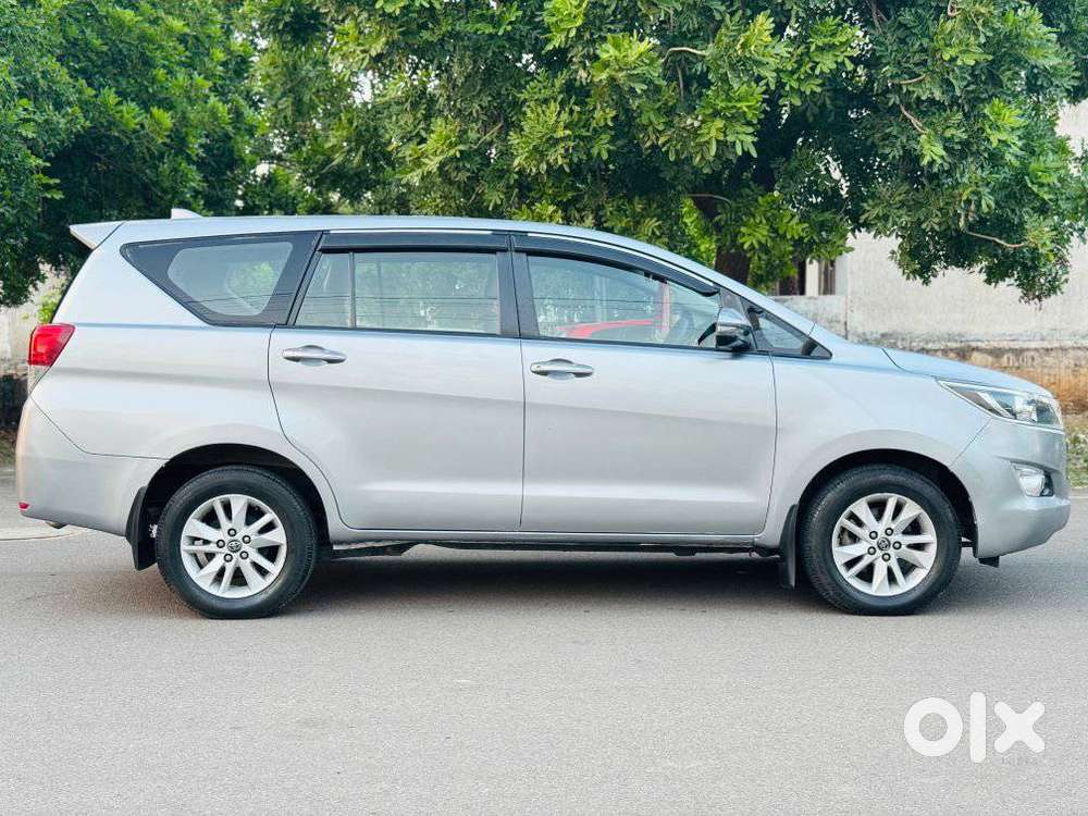 Toyota Innova Crysta 2.4 G Mt, 2018, Diesel