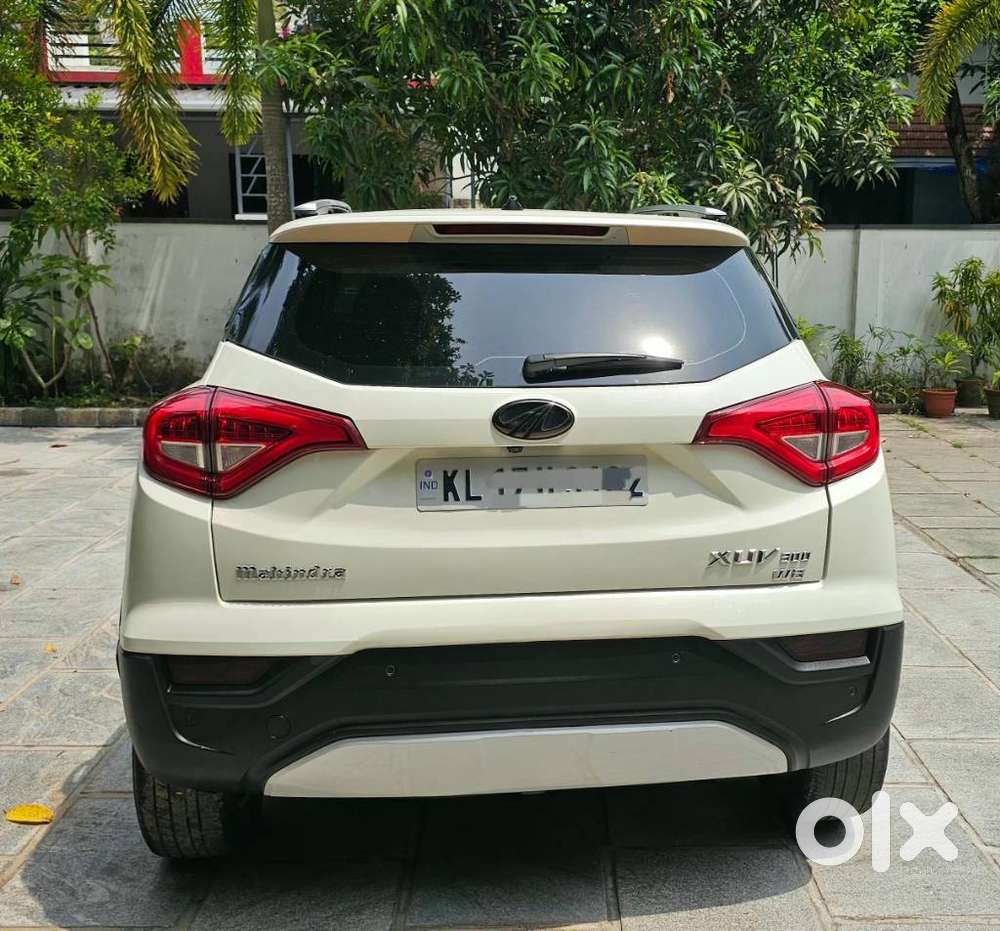 Mahindra Xuv300 1.2 W8 (o) Amt Petrol, 2020, Petrol