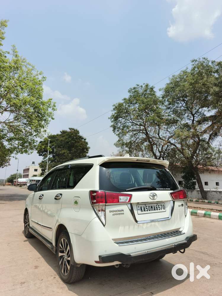Toyota Innova Crysta 2.8z Automatic, 2021, Diesel
