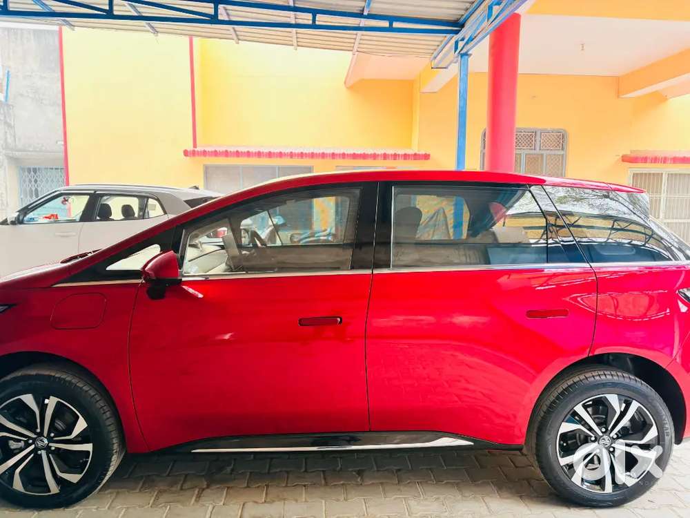 Mg Windsor Ev Essence Pro 2025