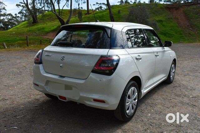 Maruti Suzuki Swift Vxi Optional, 2024, Petrol