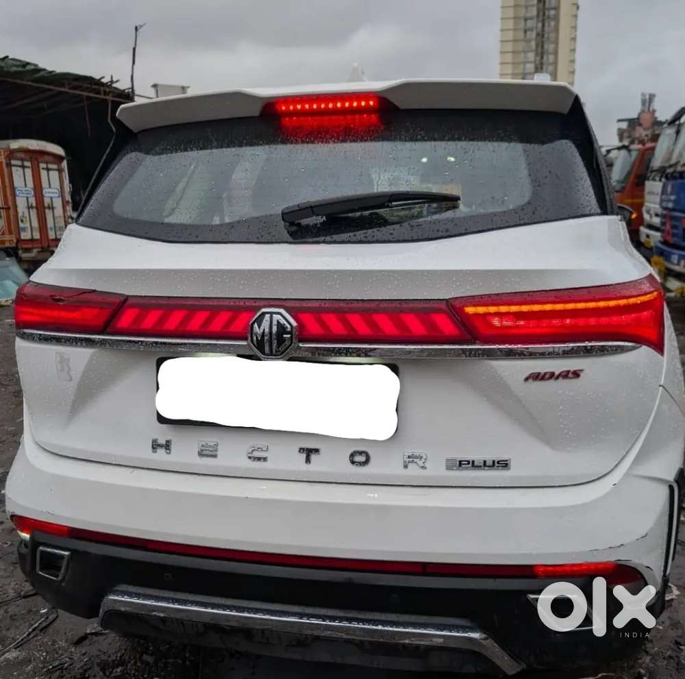 Mg Hector Plus 2023 Petrol Well Maintained