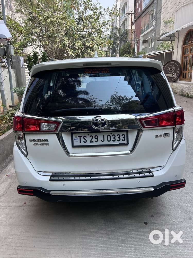 Toyota Innova Crysta 2.4 V 8 Str, 2022, Diesel