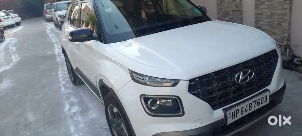 Hyundai Venue 2019 Petrol 48000 Km Driven Well Maintained