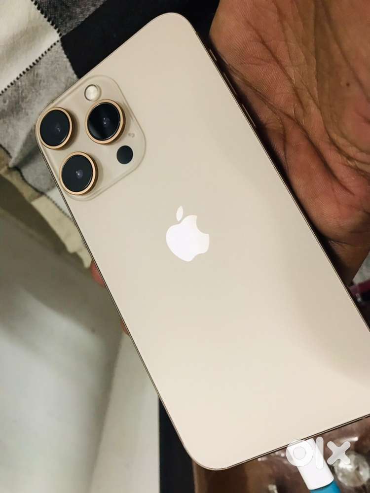Iphone XR peach colour (cream) Mobile Phones 1824813230
