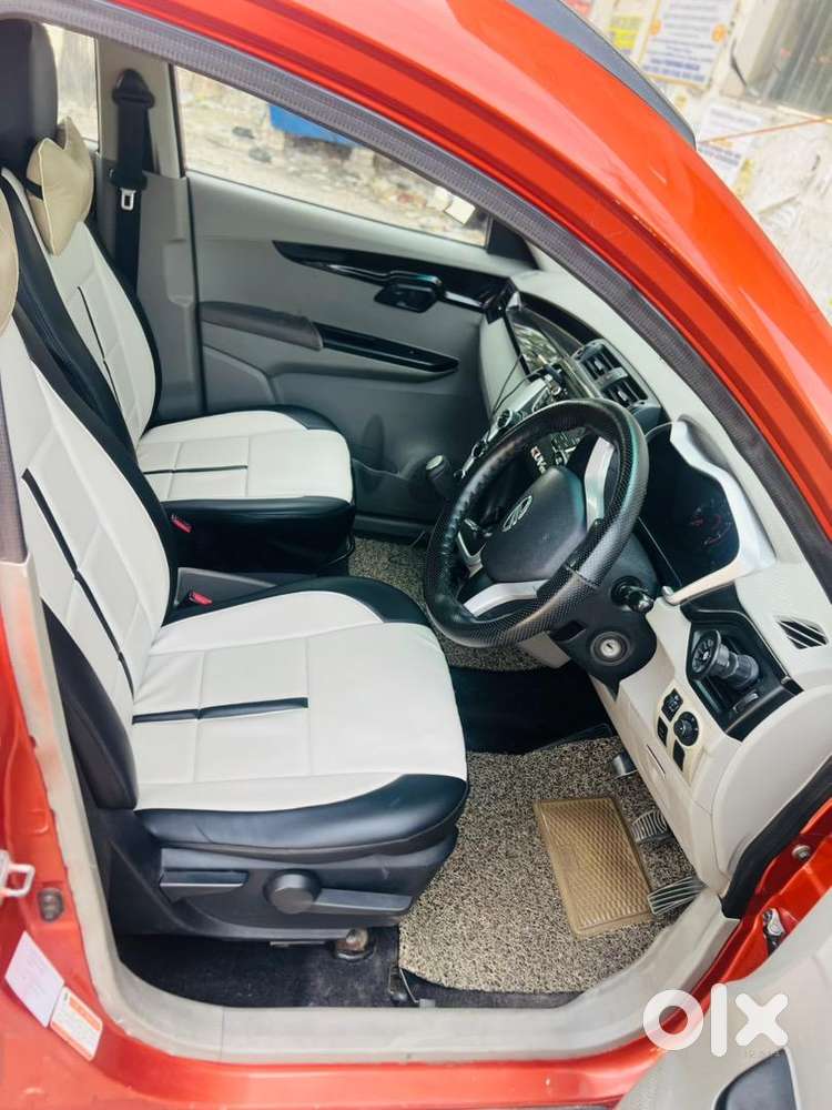 Mahindra, Kuv 100 2016