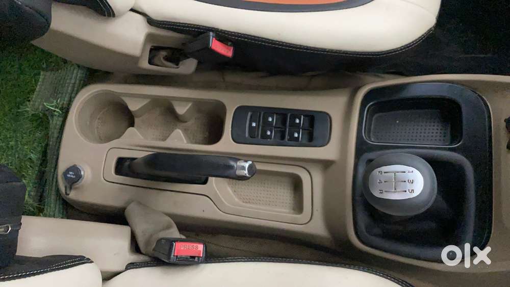 Mahindra Tuv 300 Mhawk100 T8, 2017, Diesel