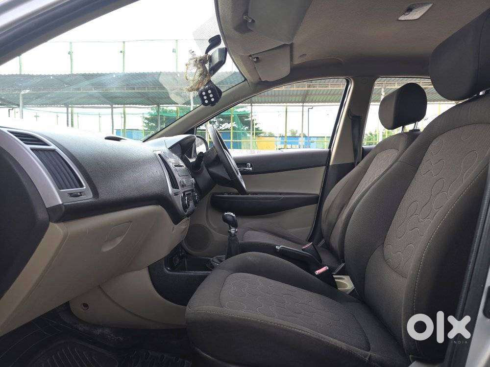 Hyundai I20 Sportz 1.2 Bs-iv, 2012, Petrol