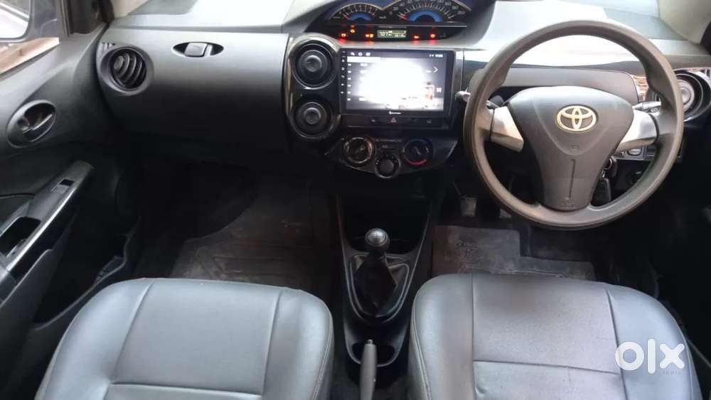 Toyota Etios Cross 1.5l V, 2015, Petrol