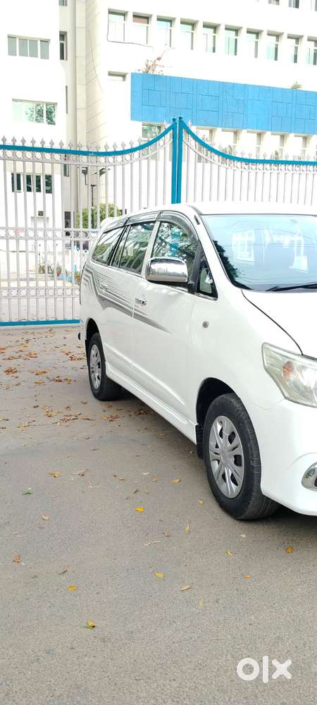 Toyota Innova 2012-2013 2.5 G (diesel) 7 Seater, 2015