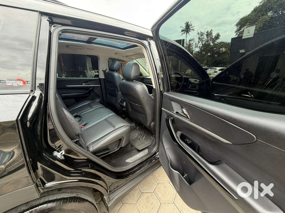 Mahindra Xuv700 Diesel Automatic 2025