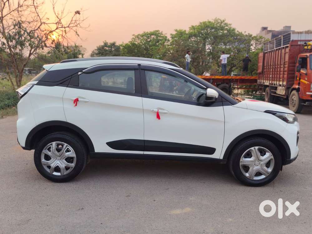 Tata Nexon 1.5 Revotorq Xma Amt (s), 2022, Diesel