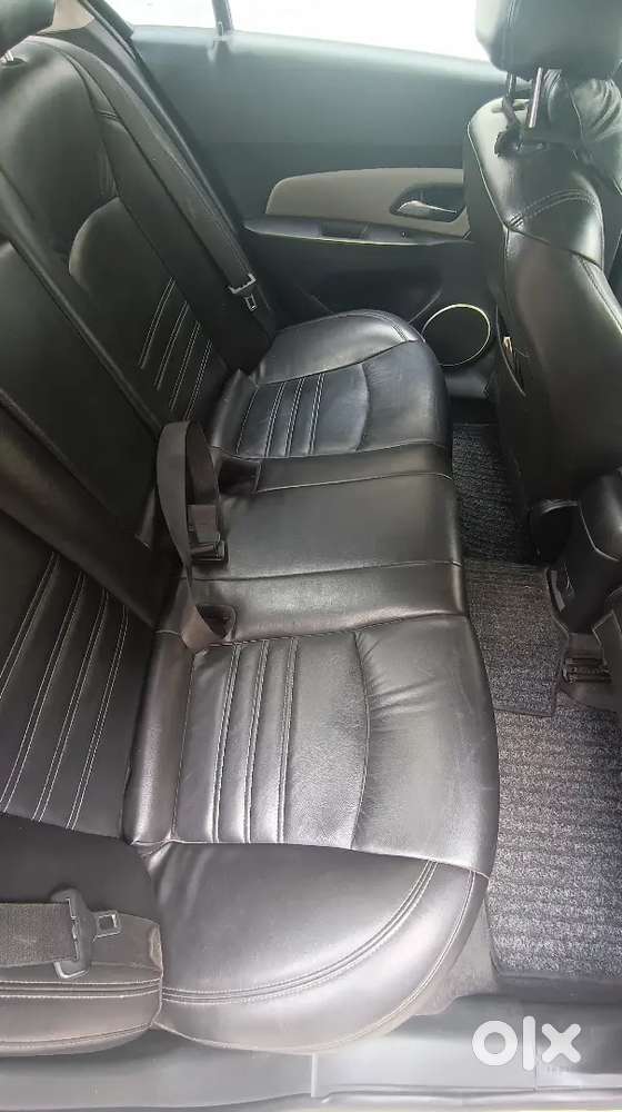 Chevrolet Cruiz Ltz 2013 
Sunroof 
Rc Insurance Ok
Good Conditions