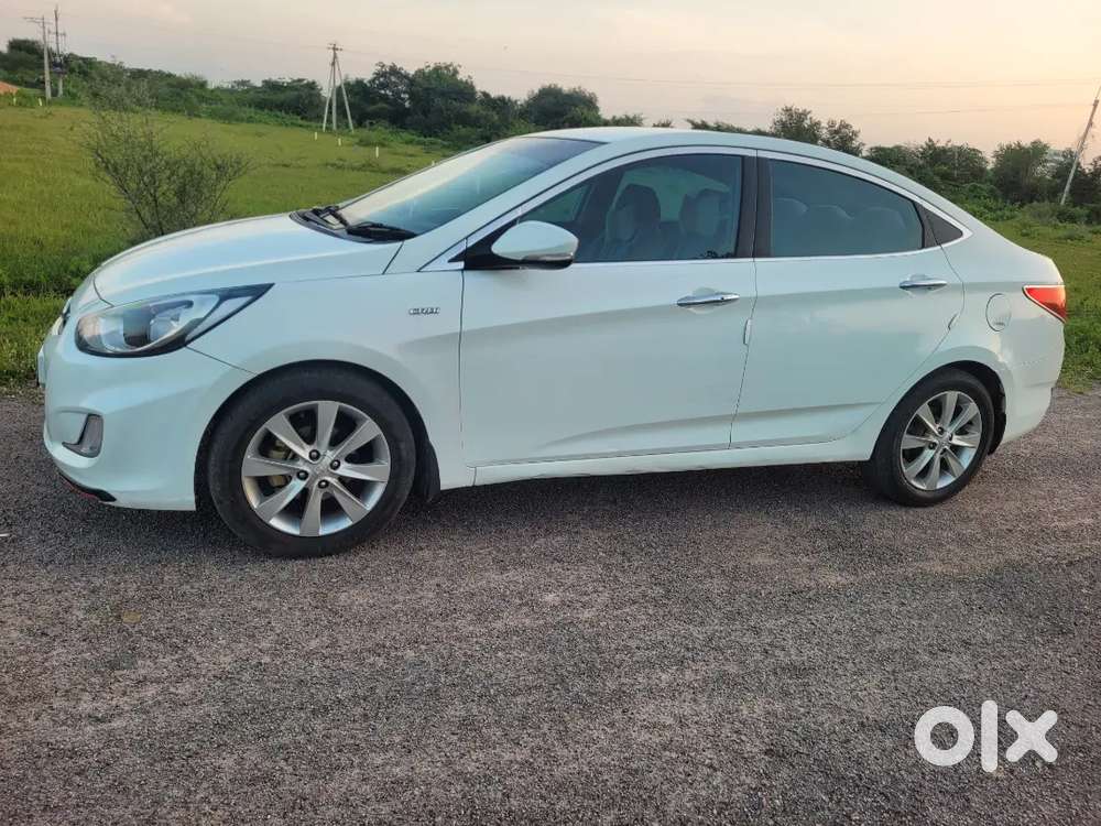 Hyundai Verna 1.6 Sx(o) 2012 Top End Model
