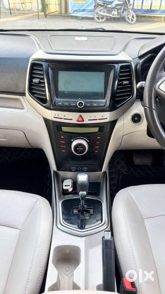 Mahindra Xuv300, 2022, Petrol