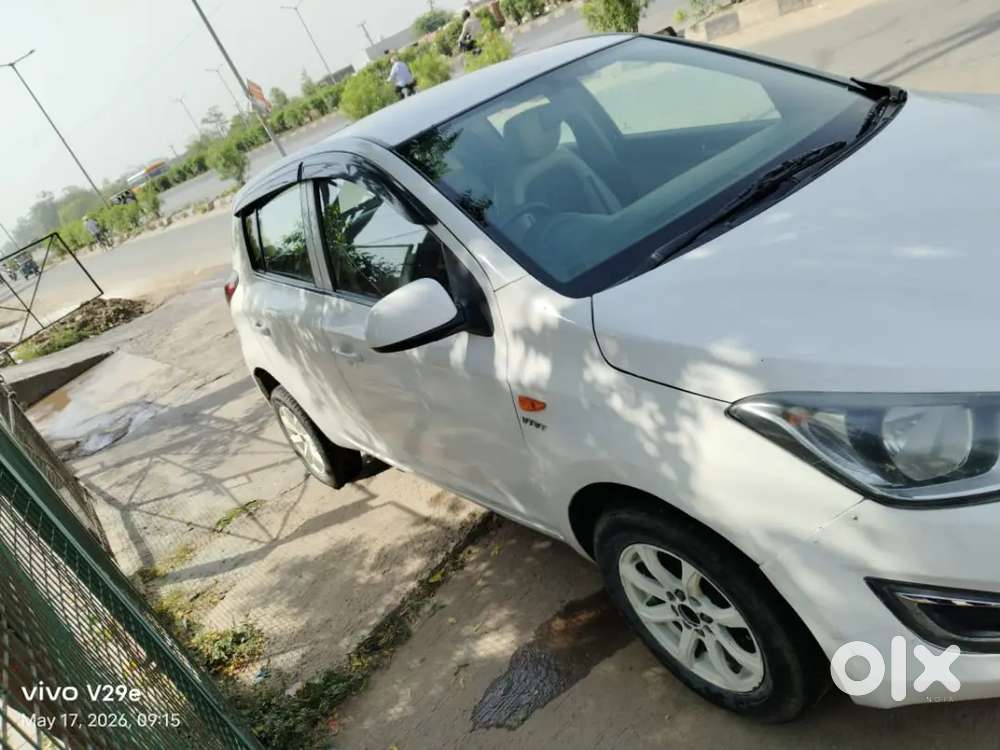 Hyundai I20 2012 Cng & Hybrids 63000 Km Driven