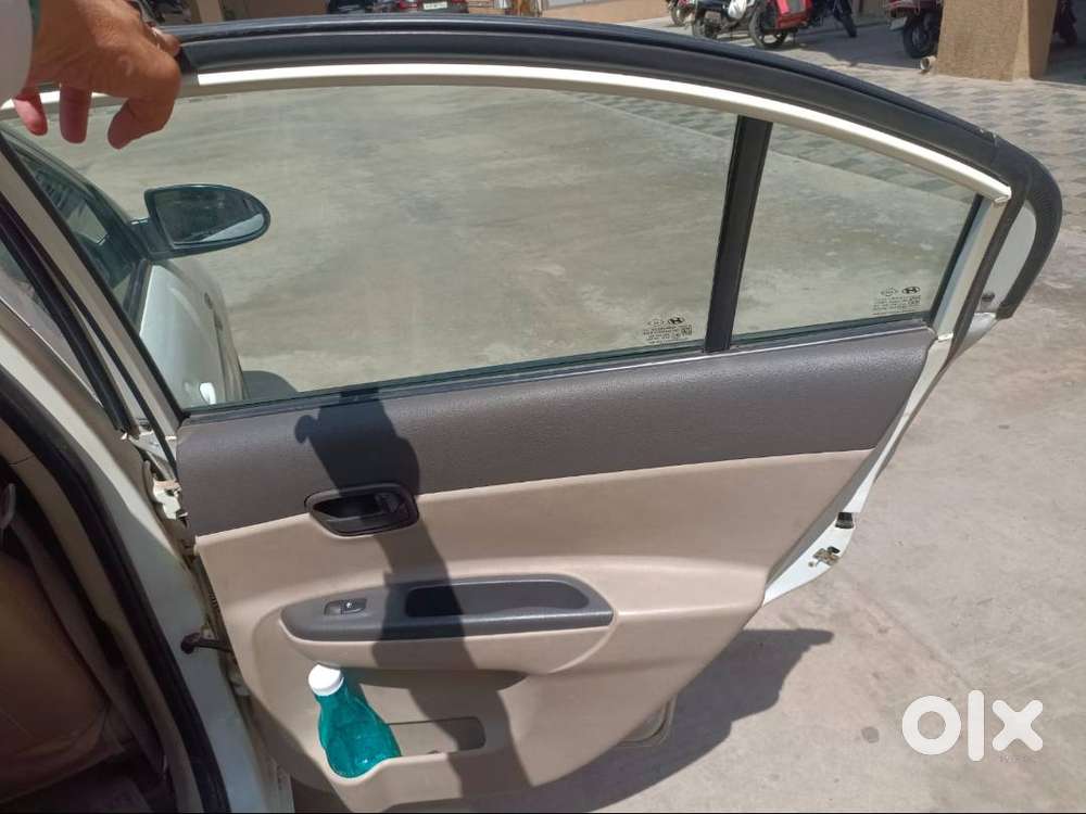 Well-maintained All Service From Hyundai / Best Cheapest Price Deal