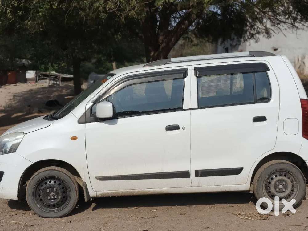 Maruti Suzuki Wagon Vxi  2017 Petrol Well Maintained