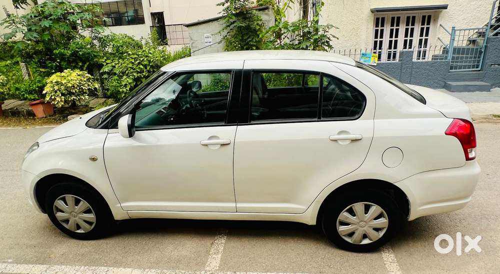 Maruti Suzuki Swift Dzire 1.3 Vxi, 2011, Petrol