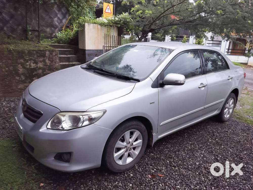 Orginal Kerala Toyota Corolla Altis Well Maintained