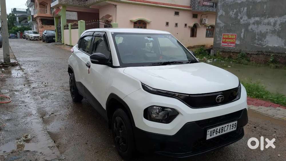 Tata Punch 1.2 Pure Petrol 2025