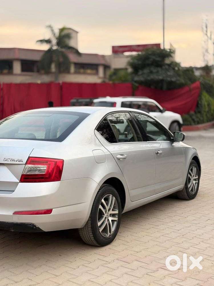 Skoda Octavia Ambition 2.0 Tdi Mt, 2014, Diesel