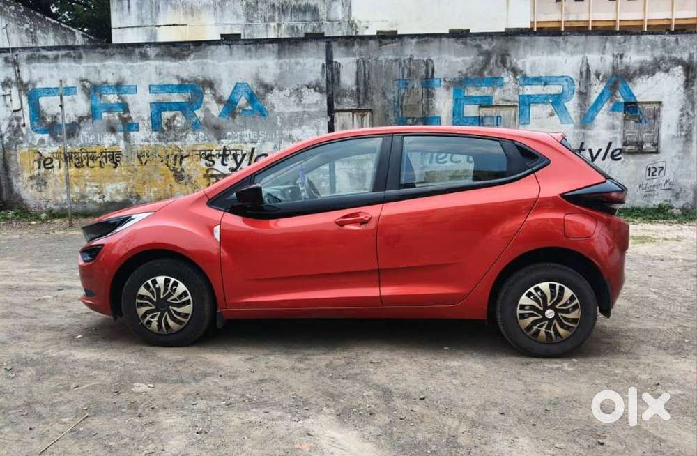 Tata Altroz 1.2 Xe Plus Petrol, 2022, Petrol