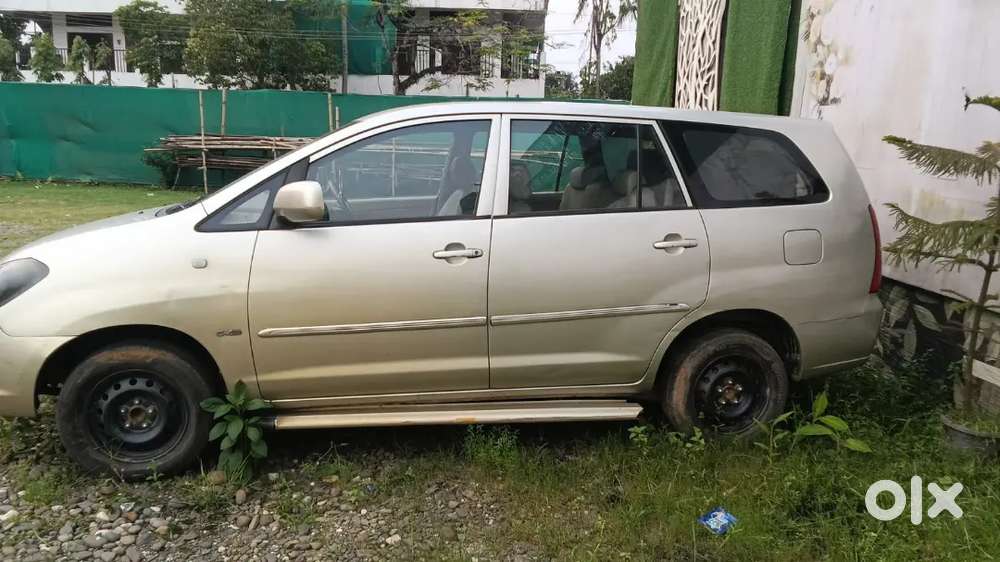 Toyota Innova 2006