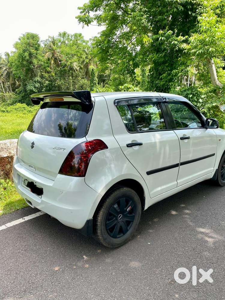Maruti Suzuki Swift 2010 Petrol Well Maintained