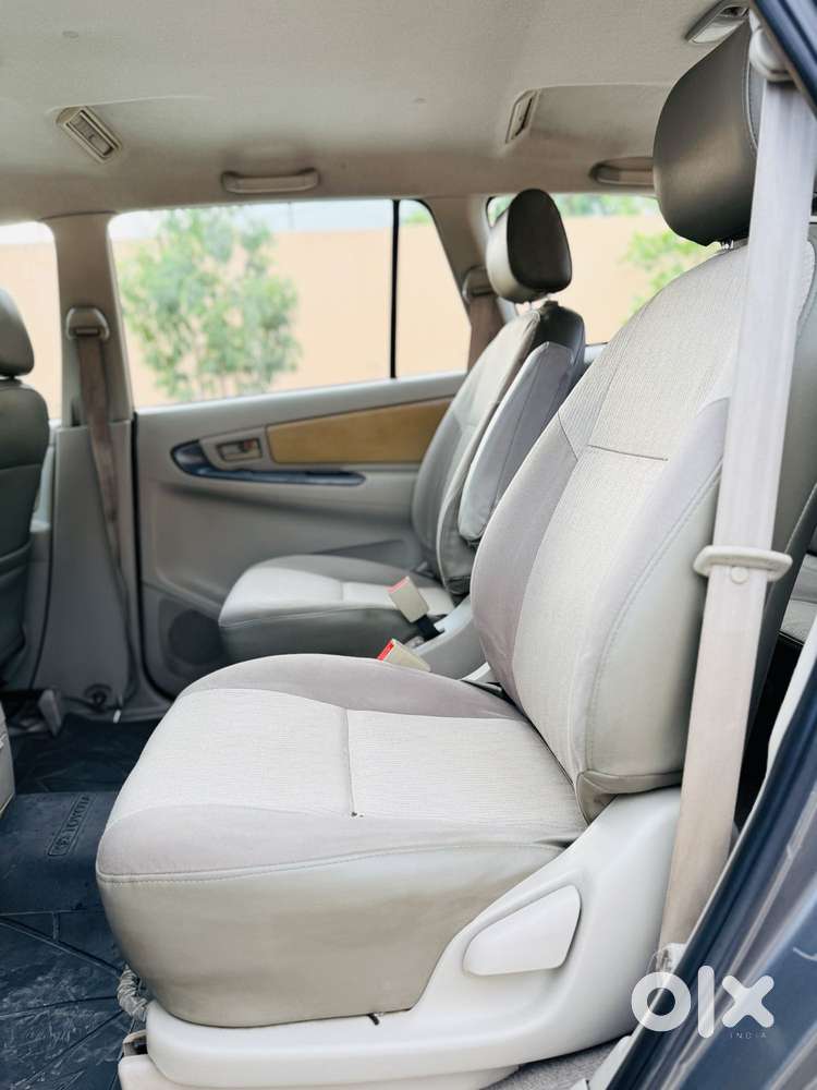 Toyota Innova 2.5 G (diesel) 7 Seater, 2013, Diesel