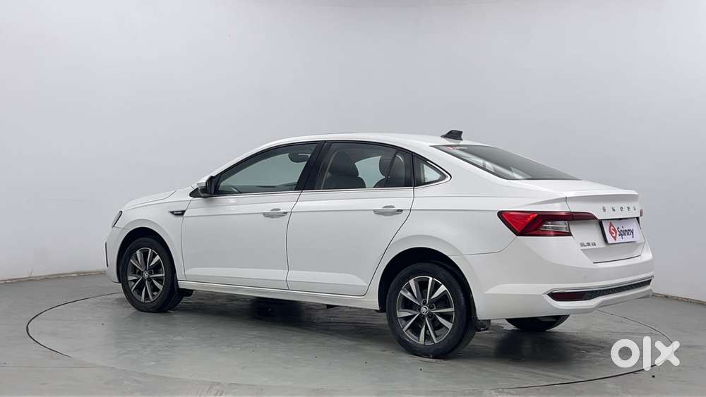 Skoda Slavia Style 1.0l Tsi Mt, 2022, Petrol