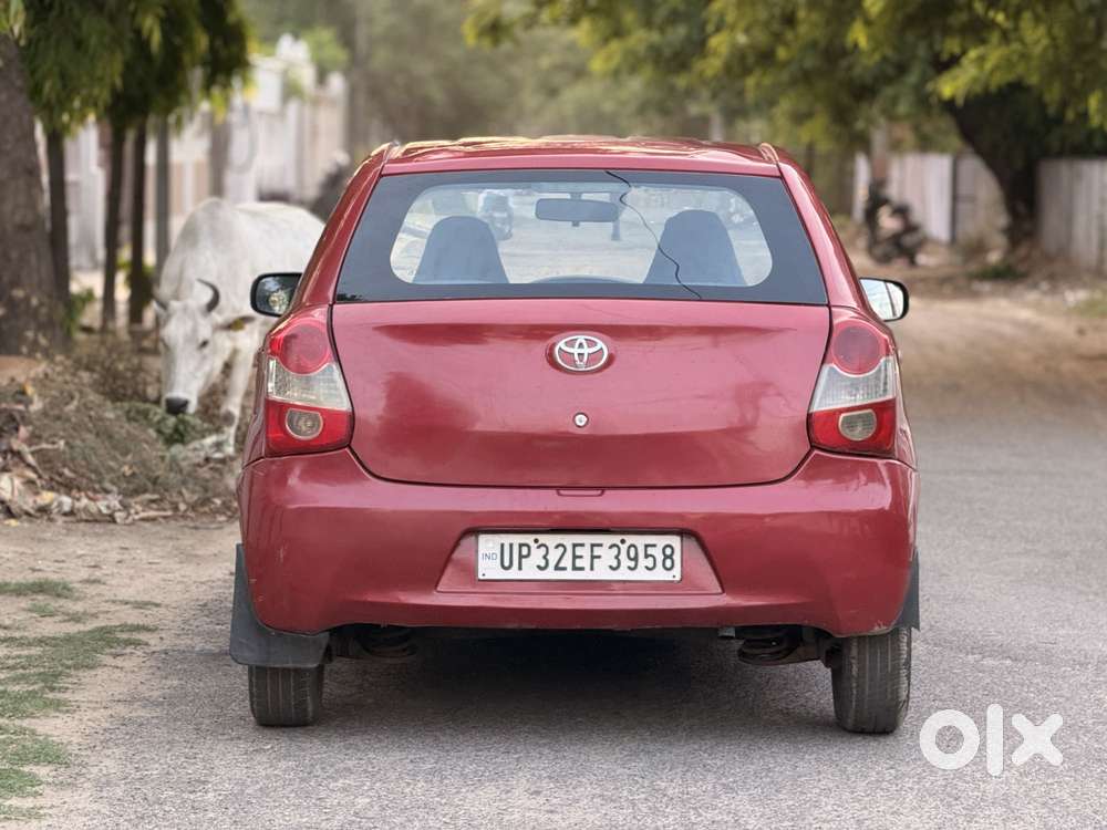 Toyota Etios Liva, 2013, Petrol