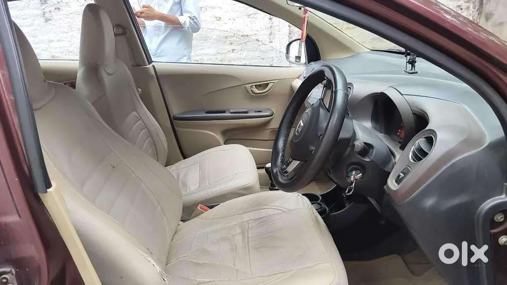 Honda Amaze 2014 Diesel Well Maintained With Alloy Wheels