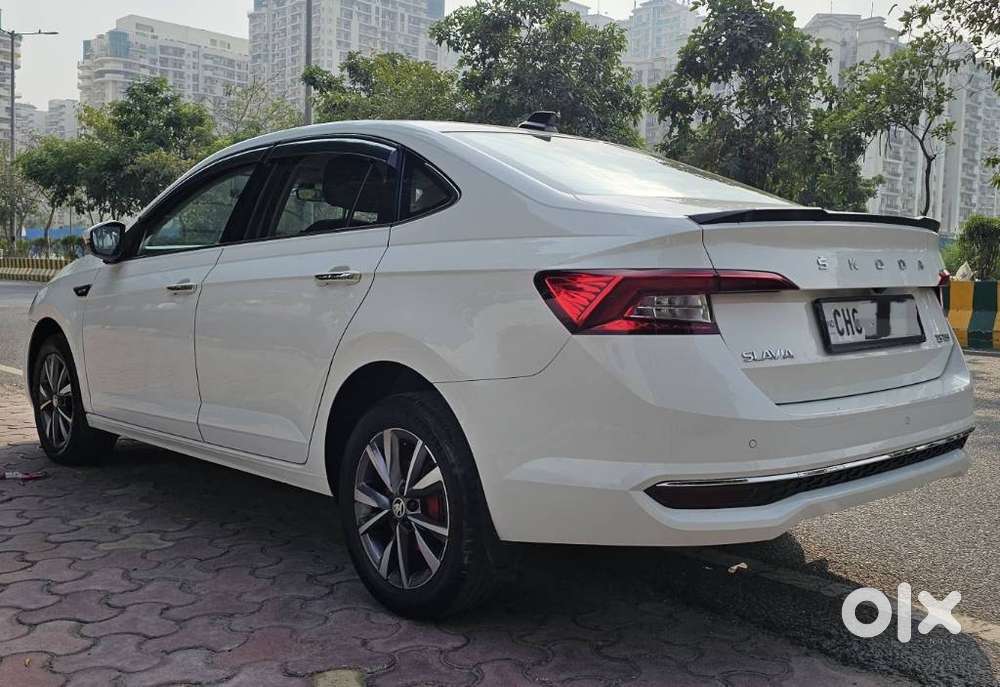 Skoda Slavia Style 1.0l Tsi Mt, 2022, Petrol