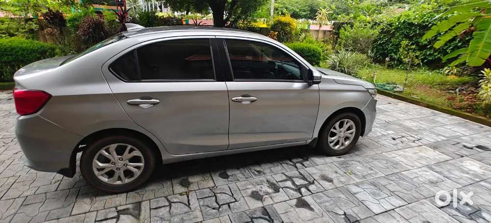 Honda Amaze Petrol Vx Mt (top Variant)