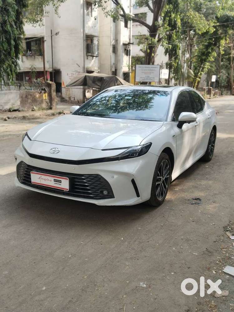 Toyota Camry Hybrid, 2025, Petrol
