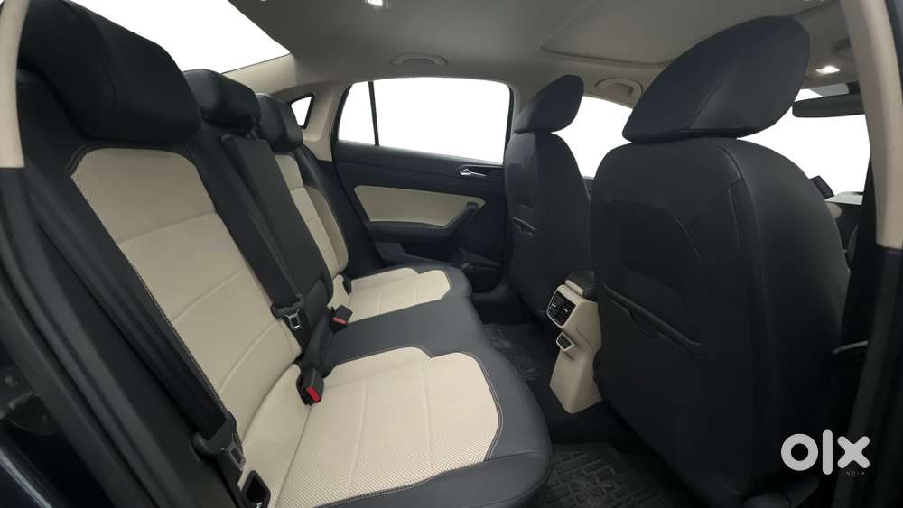 Skoda Slavia Style 1.0l Tsi Mt, 2022, Petrol