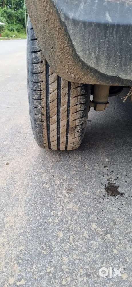 Mahindra Kuv 100 2016 Petrol 76000 Km Driven