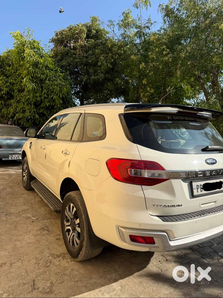 Ford Endeavour 3.2