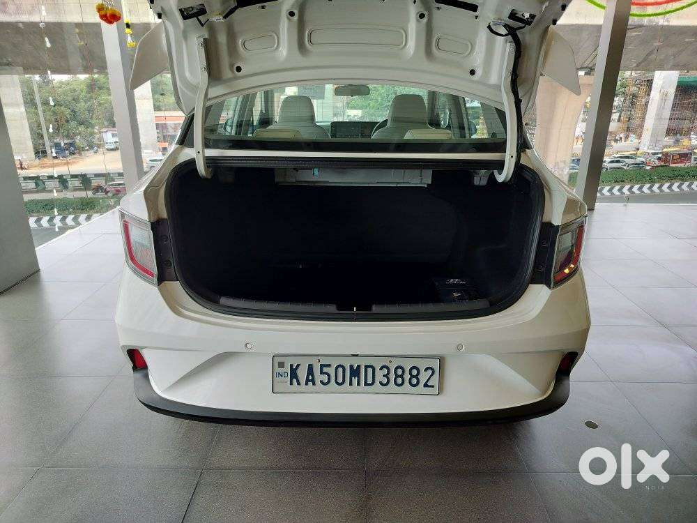 Hyundai Aura Sx 1.2 (o) Petrol, 2024, Petrol