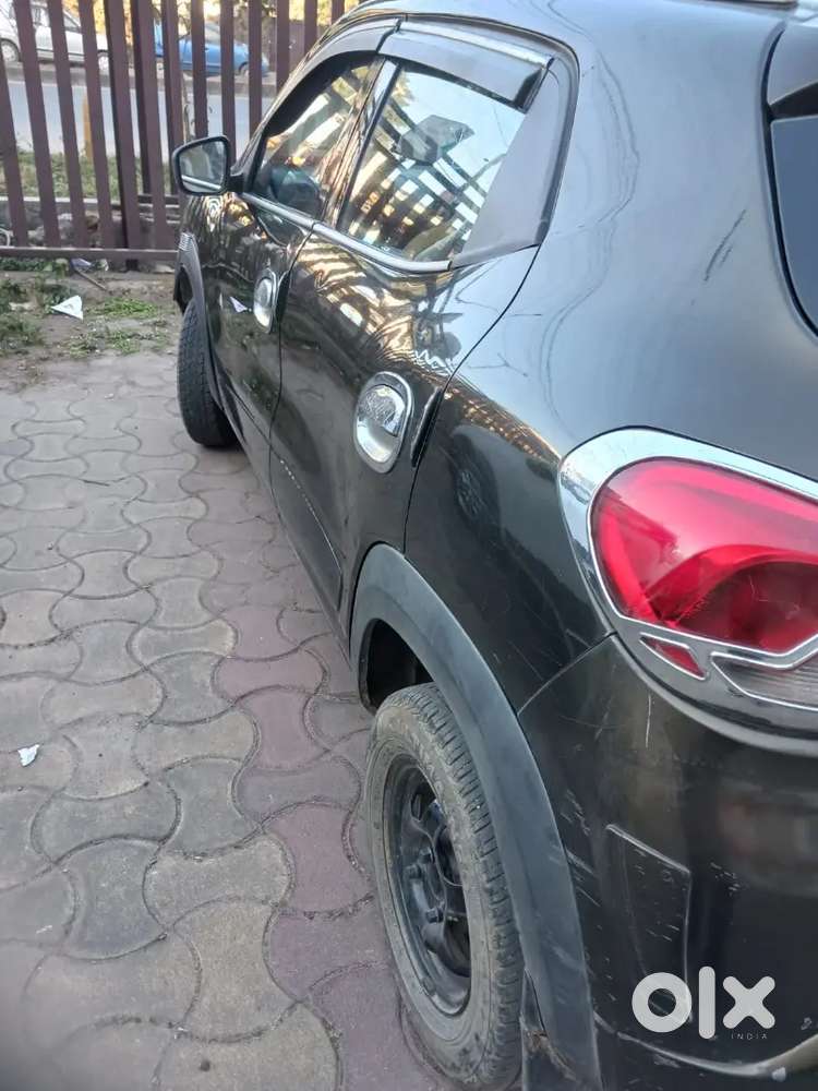 Renault  Kwid 2018 Model .paper Full Update .kilometre Driven 98000.