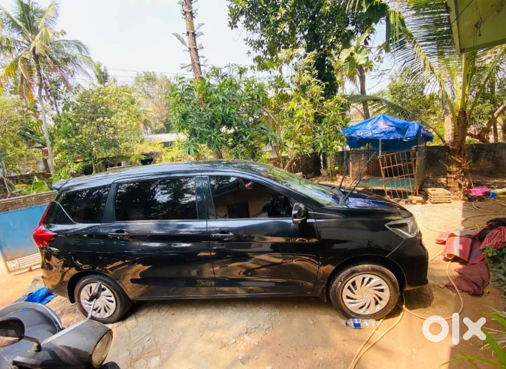 Maruti Suzuki Ertiga Smart Hybrid Vxi 2025
