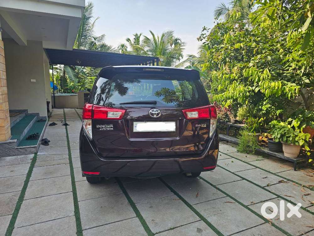 Toyota Innova Crysta 2.8z Automatic – Top-end Variant For Sale