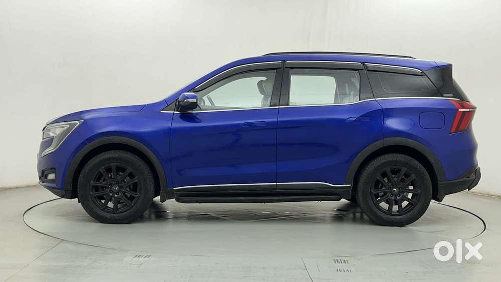 Mahindra Xuv700 2.0 Ax 7 Petrol At Str, 2023, Petrol