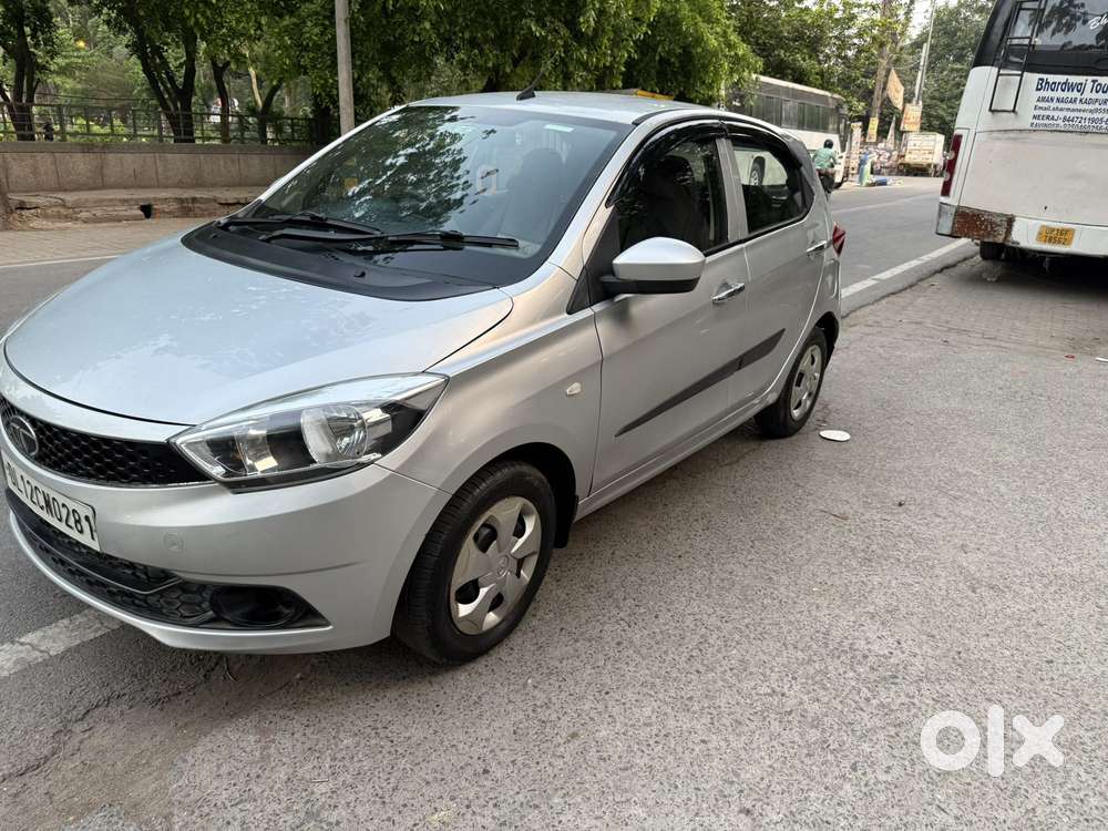 Tata Tiago 1.2 Revotron Xt (o), 2018, Petrol