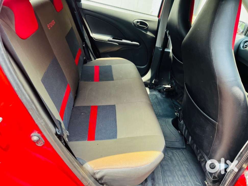 Toyota Etios Liva 2011-2012 G, 2012, Petrol